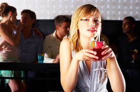 Zilnic vezi la stiri accidente in primul rand, conform legislatiei din romania, un sofer daca are sub 0.15 la mie alcool in aerul expirat se afla in legalitate si nu primeste nici amenda. In Cat Timp Iese Alcoolul Din Sange