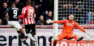 Psv are without donyell malen, steven bergwijn and mohamed ihattaren when they host az in the philips stadion in round eleven of the 2019/20 eredivisie season. Psv Nl 10 Man Psv Suffer 0 4 Defeat Against Az