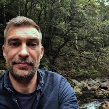 Have you ever bumped into anyone famous in Herefordshire and if so, do you  have a photo of you with them? 📸