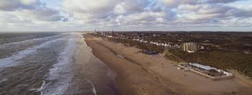 The menu has enough variation and the food is tasty. Strand Von Zandvoort Zandvoort Beachforamsterdam