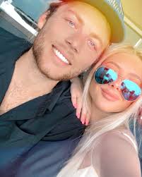 Making my way downtown ✨