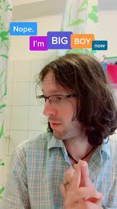 👦🐝💩 #whatdidhesay #bees #windel #diaper #learningenglish #toilettalk  #beingaparent #dadlife #denglisch #thatsmyboy