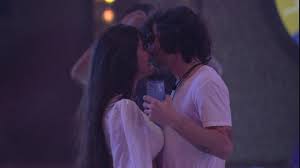 Eles se beijam escrita por callie. Big Brother Brasil Fiuk E Thais Dao Primeiro Beijo Durante Festa No Bbb21 Globoplay