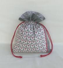 Sac Pochon Pochette Pour Cadeau En Tissu Coton Bonhomme De Neige Accessoire Cadeaux Fete Noel Etrennes F Sacs Cadeaux En Tissu Cadeaux En Tissu Sac