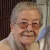 Eleanor Oakley's Instagram, Twitter & Facebook