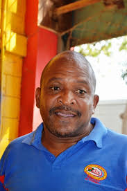 Comunidad y trabajadores informales del César Nieves apoyan obra de García  Carneiro