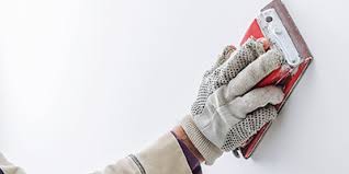 Dieser artikel erklärt, wie du lackfarbe aus kleidung nimm einen löffel oder ein stumpfes messer, um überschüssige farbe von der kleidung abzutragen. Wandfarbe Entfernen So Funktioniert Es Richtig