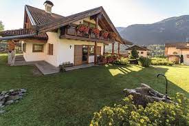 Se desideri fare una ricerca avanzata, utilizza il modulo di ricerca qui sopra. La Pandemia Spinge A Scelte Immobiliari Di Lusso Boom Nell Acquisto Delle Seconde Case La Voce Del Trentino