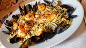 Ajouter alors les fruits de mer décongelés et baisser le feu. Spaghetti Au Fruit De Mer Picture Of Casa D Italia Bern Tripadvisor