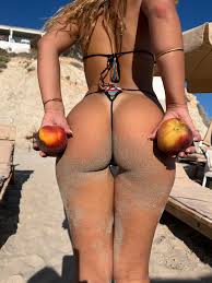 Nicky Gile على X: retweet this if you like peaches  t.coWDTFoIKEag  X