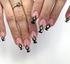 Tumblr Black And Clear Nails A Leo Aesthetic Clear Gel Acrylic Flame Nails Claws Black Fire Nails Pretty Acrylic Nails Grunge Nails