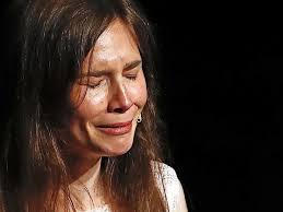 The definitive account of the amanda knox case. Der Engel Mit Den Eisaugen Ist Zuruck In Italien Und Erklart Unter Tranen Ich Bin Kein Monster