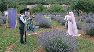 Isparta'da gül hasadının başladığı gül bahçeleri, yabancı turistlerin akınına uğradı. Turkiye Nin Gul Bahcesi Isparta Da Lavanta Kokulu Fotograflar Yeni Mesaj