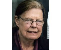 Alice Casper's Instagram, Twitter & Facebook