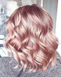 20 Medium Rose Gold Hairstyles Will Inspire You In 2020 Page 2 Of 4 Ibaz Coloracion De Cabello Nuevos Colores Para Cabello Look De Cabello