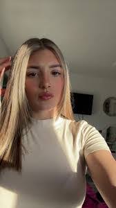 Lacey Sprague's Instagram, Twitter & Facebook