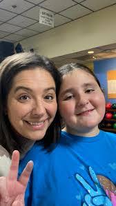 Amanda Nies's Instagram, Twitter & Facebook