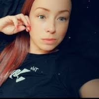 Erin Sennett's Instagram, Twitter & Facebook