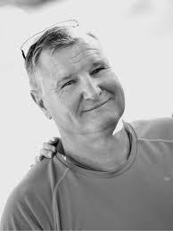 Clint Edmonds's Instagram, Twitter & Facebook