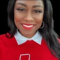 Laura Segers's Instagram, Twitter & Facebook