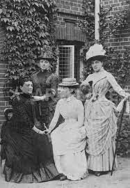 She married lord randolph churchill and for many years was a glamorous figure in english society. Jennie Jerome Later Lady Randolph Churchill Bild Als Poster Und Kunstdruck Von English Photographer Bestellen Artflakes Com