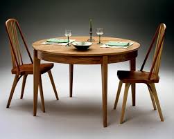 round table / shaker inspired round