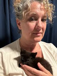 Could I borrow alive trap? Seems to be a wild kitten living under the porch!