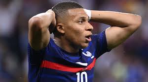 Nov 20, 2017 · the latest tweets from kylian mbappé (@kmbappe). Mbappe Has An Oversized Ego Why Did France S Golden Boy Flop At Euro 2020 Goal Com