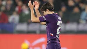 الخط الغليظ يدل على لاعبين لازالوا يلعبون مع المنتخب. Ø£Ø®Ø¨Ø§Ø± ÙŠÙˆÙÙ†ØªÙˆØ³ Ø±Ø¦ÙŠØ³ ÙÙŠÙˆØ±Ù†ØªÙŠÙ†Ø§ ÙŠÙØªØ­ Ø§Ù„Ø¨Ø§Ø¨ Ø£Ù…Ø§Ù… Ø§Ù†Ø¶Ù…Ø§Ù… Ù†Ø¬Ù…Ù‡ ÙƒÙŠÙŠØ²Ø§ Ø¥Ù„Ù‰ ÙŠÙˆÙÙ†ØªÙˆØ³ Ø³Ø¨ÙˆØ±Øª 360