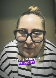 Thea Lamb's Instagram, Twitter & Facebook