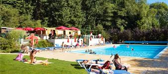 verwarmde zwembaden in een prachtige omgeving deze op camping parc la clusure in bure camping kampeerplaatsen vakantie