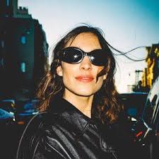 Alexa Chung (@chungalexa)