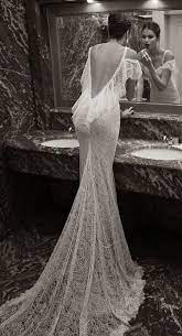 Le Train De Cette Robe De Dentelle Est Magnifique Berta Nuptiale Wedding Dresses Berta Bridal Winter Destination Wedding Dress