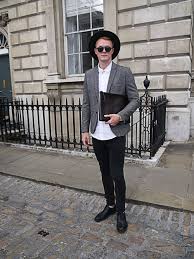 Grey Blazer White Dress Shirt Black Jeans And Black Oxford Shoes Accessorized With A Black Hat White Jeans Men Best Mens Dress Shoes Black Casual Outfits