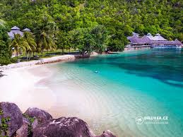 Najväčší ostrov mahé je dlhý 30 km, široký 8 a nájdete na ňom i malé hlavné mesto victoria. Le Domaine De La Reserve Seychelles Seychelles Eu