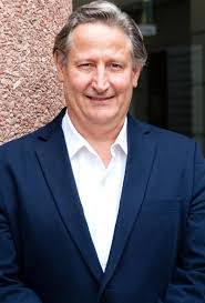 Gregg Edelstein's Instagram, Twitter & Facebook