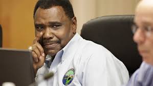 Panel Decides to Hire Expert to Review Mulberry's Finances