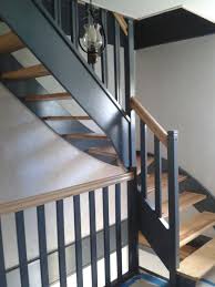Renovation De Deux Escaliers Hetre Et Sapin Sherwood Overblog Com Peindre Escalier Bois Escalier Bois Escalier Peint
