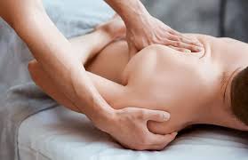 Massaggi Decontratturanti, Hot Stone o Sportivi Studio Riequilibrio  Giovanni Caldarone Gruaro -61% - Risparmionetto.it