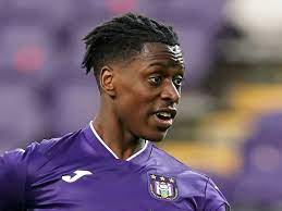 Llew davies has profiled the midfielder, who captains rsc anderlecht. Arsenal News Sambi Lokonga Signs From Anderlecht For 21m Footballtransfers Com