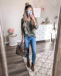 Women S Fashion For 40 Year Olds Womensfashion20thcentury Womensfashion40yearoldover40mediumlengths Winter Outfits For School Winter Outfits Cool Outfits