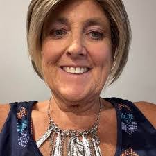 Tracy Colangelo's Instagram, Twitter & Facebook