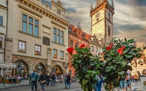 Se il nostro prossimo viaggio ci porterà a praga, dobbiamo organizzarci per cercare un ottimo volo a prezzi low cost. Cosa Fare A Praga Scopri 8 Idee Diverse Dal Solito