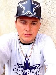 Juan Yanes's Instagram, Twitter & Facebook