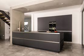 Kuche Anthrazit Mit Betonwand Kuche Anthrazit Kuche Kuche Planen