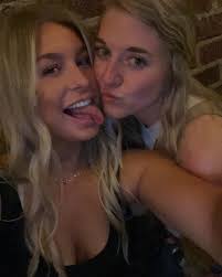 Lauren MacMillan (@lauren.teylor) • Instagram photos and videos