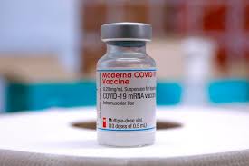 Pfizer requires two doses 21 days apart, moderna requires two doses 28 days apart. Moderna Seeks Health Canada Approval For Kids As Young As 12 To Receive Its Vaccine Parksville Qualicum Beach News