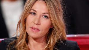 Learn more about mathilde seigner and get the latest mathilde seigner articles and information. Mathilde Seigner Je Suis Moins Chiante Qu Avant Mathilde Seigner Son Role De Composition Femme Actuelle Le Mag