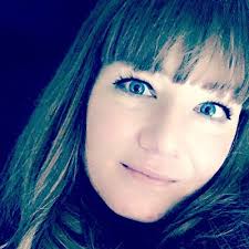 Teresa Dewilde's Instagram, Twitter & Facebook