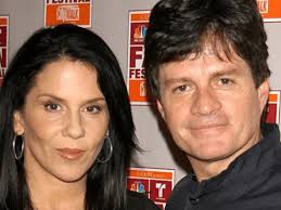 Alejandro Camacho recuerda DICIEMBRES junto a Rebecca Jones